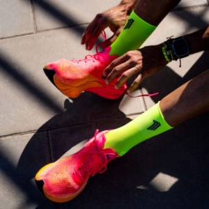 sporcks_running_socks_marathon_yellow_4