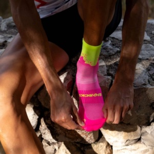 sporcks_running_ultralight_socks_splash_pink_4